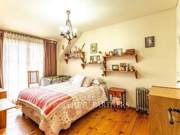 Gran casa en sector consolidado de Coquimbo ideal para área comercial.