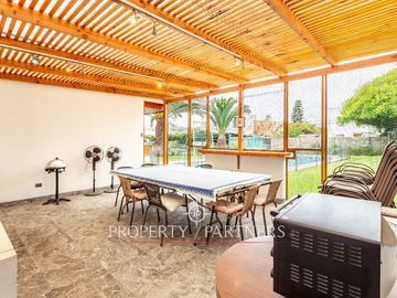 Gran casa en sector consolidado de Coquimbo ideal para área comercial.