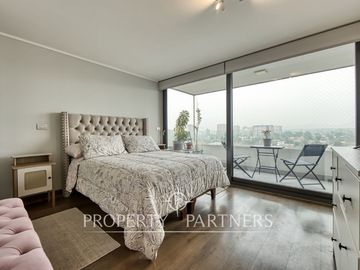 Espacioso y espectacular departamento con increíble vista despejada Oriente, Av. Las Condes