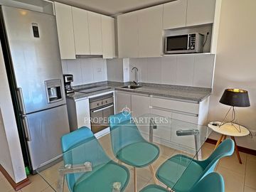Una Oportunidad de Inversión Rentable en Papudo: Departamento con Vista al Mar y Humedal