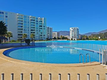 Una Oportunidad de Inversión Rentable en Papudo: Departamento con Vista al Mar y Humedal