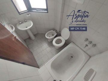 VENTA departamento de un dormitorio con living-comedor estudio balcon y asador en Alberdi Cordoba
