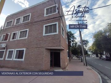 VENTA con renta Departamento en PB de un Dormitorio con patio en Barrio Pueyrredón