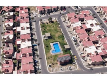 Casa en Remate en El Pueblito Centro, F-783