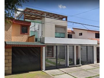 Casa en Remate en Ciudad Satélite, F-1233