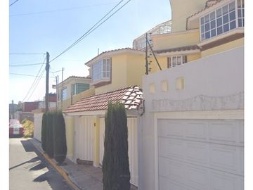 Casa en Remate en Casa Blanca, F-1652
