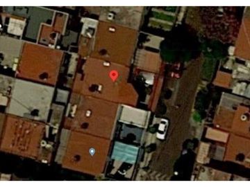 Casa en Remate en Jardín Balbuena, F-1801
