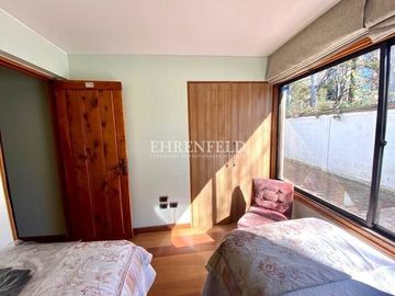 Jardín del Mar. Reñaca. Casa sólida de 324 m2.