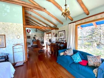 Jardín del Mar. Reñaca. Casa sólida de 324 m2.