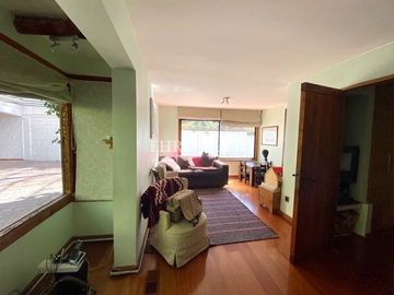 Jardín del Mar. Reñaca. Casa sólida de 324 m2.