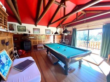 Jardín del Mar. Reñaca. Casa sólida de 324 m2.