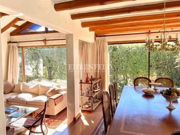 Jardín del Mar. Reñaca. Casa sólida de 324 m2.