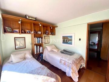 Jardín del Mar. Reñaca. Casa sólida de 324 m2.