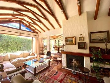 Jardín del Mar. Reñaca. Casa sólida de 324 m2.