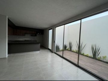 NUEVA CASA EN CAÑADAS DEL BOSQUE, MORELIA