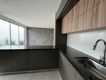 NUEVA CASA EN CAÑADAS DEL BOSQUE, MORELIA