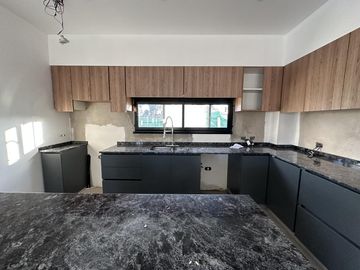 Casa en venta en Barrio Cerrado El Aljibe - 6 Ambientes