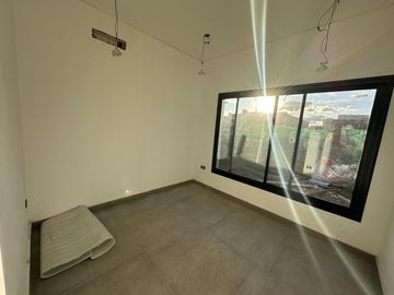 Casa en venta en Barrio Cerrado El Aljibe - 6 Ambientes