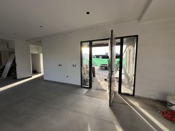 Casa en venta en Barrio Cerrado El Aljibe - 6 Ambientes