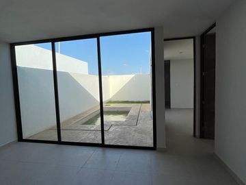 Casa en venta de 1 planta y 3 Recamaras en Privada Inara en Cholul, Mérida Yuc.