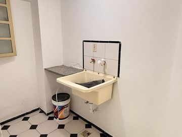 Departamento de 2 dormitorios con patio, Corrientes al 100, Barrio Norte