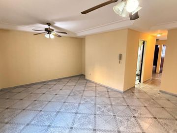 Departamento de 2 dormitorios con patio, Corrientes al 100, Barrio Norte