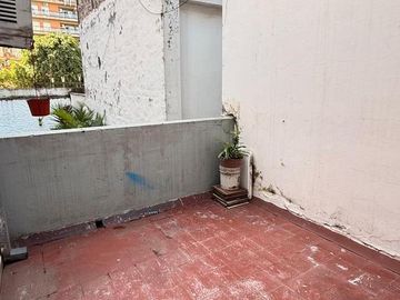 Departamento de 2 dormitorios con patio, Corrientes al 100, Barrio Norte