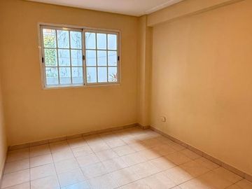 Departamento de 2 dormitorios con patio, Corrientes al 100, Barrio Norte