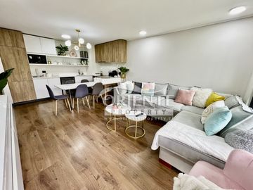 DEPTO SEMI NUEVO, GRAN TERRAZA CON CIERRE DE VIDRIO