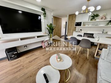 DEPTO SEMI NUEVO, GRAN TERRAZA CON CIERRE DE VIDRIO
