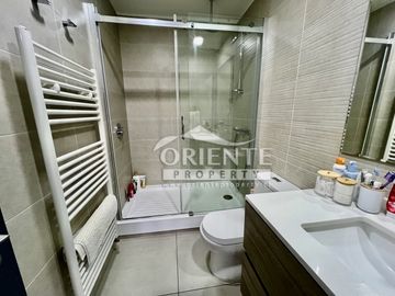 DEPTO SEMI NUEVO, GRAN TERRAZA CON CIERRE DE VIDRIO