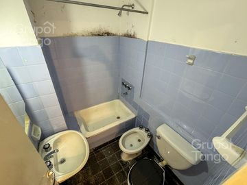 Venta Departamento Monoambiente Almagro A Refaccionar