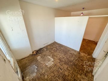 Venta Departamento Monoambiente Almagro A Refaccionar