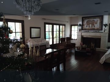 EN VENTA COUNTRY EL BOSQUE CASA CATEGORÍA 2 PLANTAS 5 DORMITORIOS  ZONA NORTE