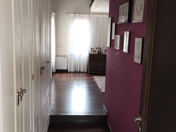 EN VENTA COUNTRY EL BOSQUE CASA CATEGORÍA 2 PLANTAS 5 DORMITORIOS  ZONA NORTE