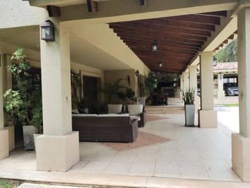 EN VENTA COUNTRY EL BOSQUE CASA CATEGORÍA 2 PLANTAS 5 DORMITORIOS  ZONA NORTE