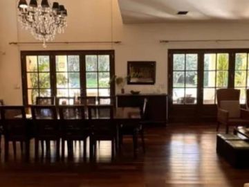 EN VENTA COUNTRY EL BOSQUE CASA CATEGORÍA 2 PLANTAS 5 DORMITORIOS  ZONA NORTE