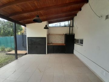 Casa en una de las mejores ubicaciones de Funes