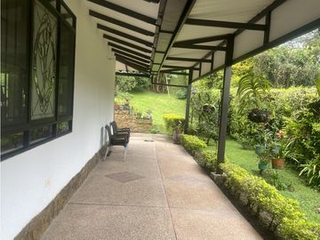 VENTA CASA CAMPESTRE EN LA VIA ARMENIA - PEREIRA