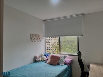 APARTAMENTO EN VENTA EN ALTOS DEL POBLADO