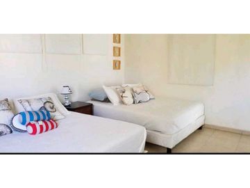 VENTA CASA EN CONDOMINIO  MARINA DE BARU SECTOR LOS CABOS
