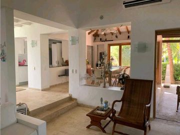 VENTA CASA EN CONDOMINIO  MARINA DE BARU SECTOR LOS CABOS