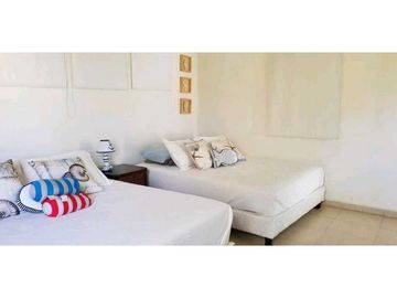 VENTA CASA EN CONDOMINIO  MARINA DE BARU SECTOR LOS CABOS