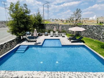 Casa Moderna de 3 Habitaciones  Diseño Funcional y Estilo Contemporaneo