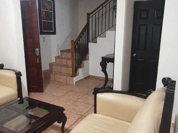 SE VENDE CASA EN VILLA FLORENCIA, CARMEN, CAMPECHE