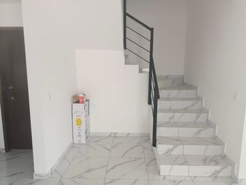 Se Vende Casa en Juriquilla, 3 Recamaras, Jardín, 2.5 Baños, Roof Garden, LUJO!