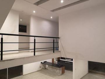 Linda Casa en Real de Juriquilla con Alberca Propia, Roof Garden, Jardín..