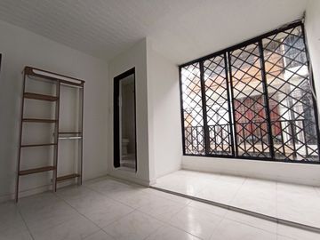 Se Vende Casa En Villa Del Prado 4 Pisos