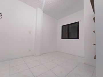 Se Vende Casa En Villa Del Prado 4 Pisos