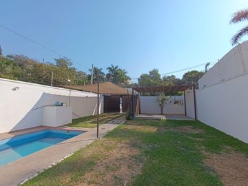 Casa en Fraccionamiento Burgos Bugambilias